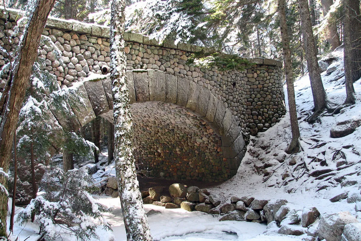 Things to Do in Maine in Winter: 15 Outdoor Adventures Beyond the Ski Resorts