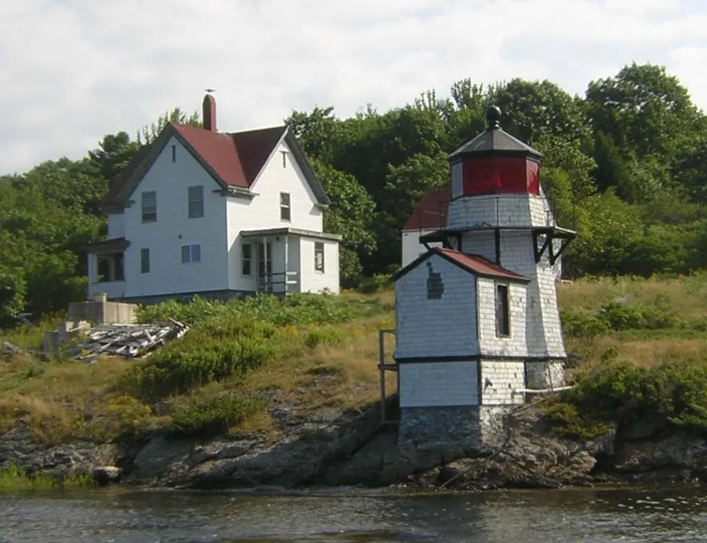Squirrel Point Light and the keeper’s quarters in Arrowsic, Maine.
