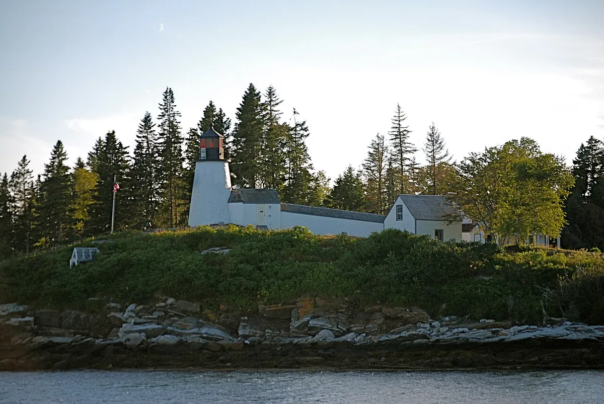 Burnt Island Lighthouse