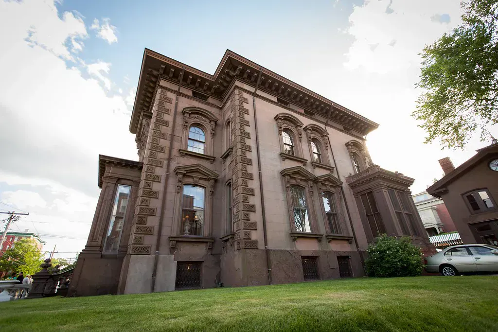 Victoria Mansion